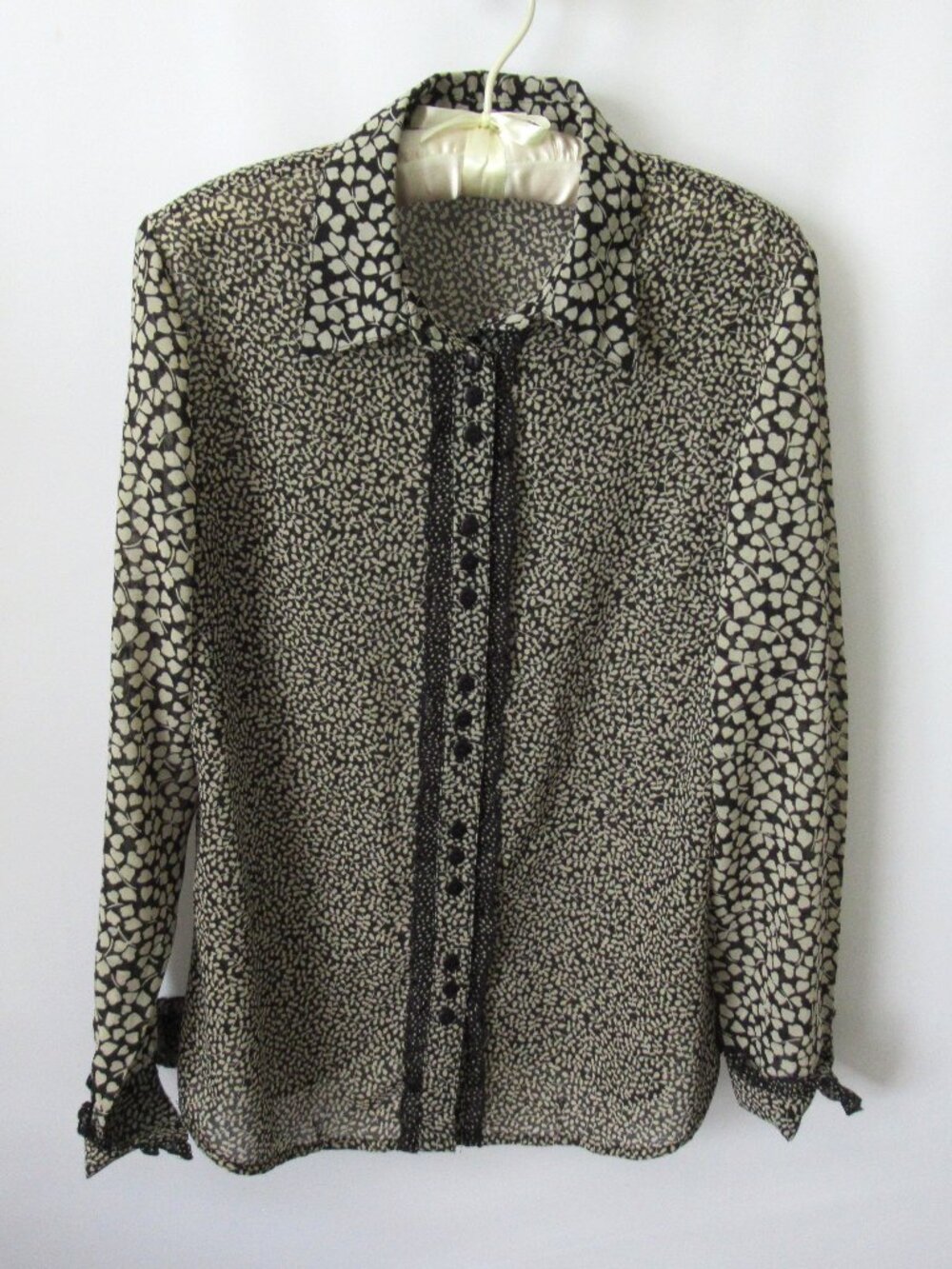 Claudia Richard black twin print ruffled button front long slv blouse *Sz M*